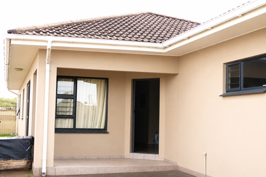 3 Bedroom Property for Sale in Gonubie Eastern Cape